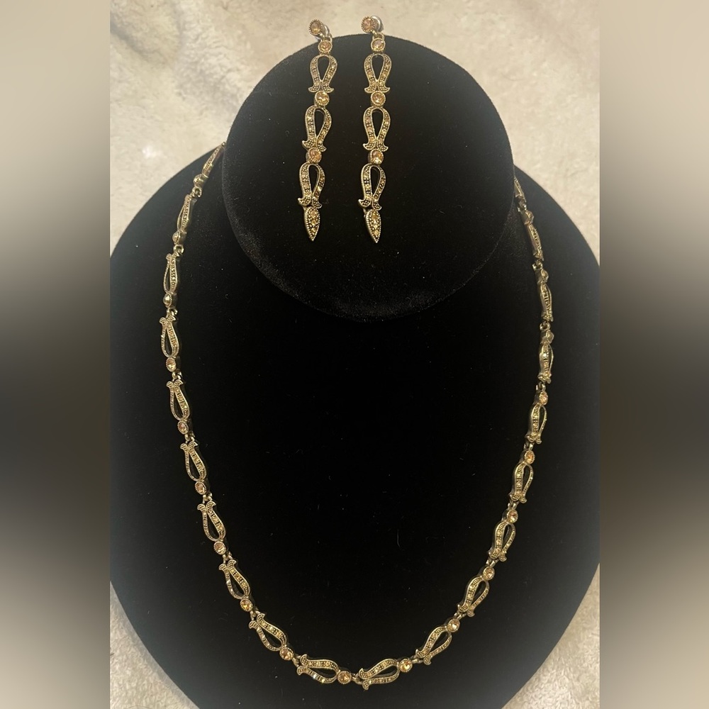 Monet Gold Jewelry Set